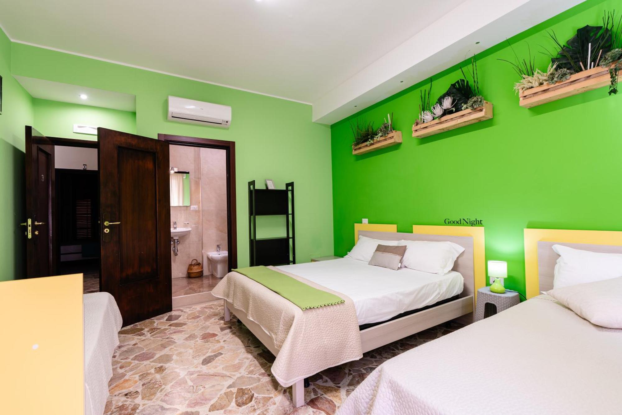 Santa Croce Rooms Barletta Buitenkant foto