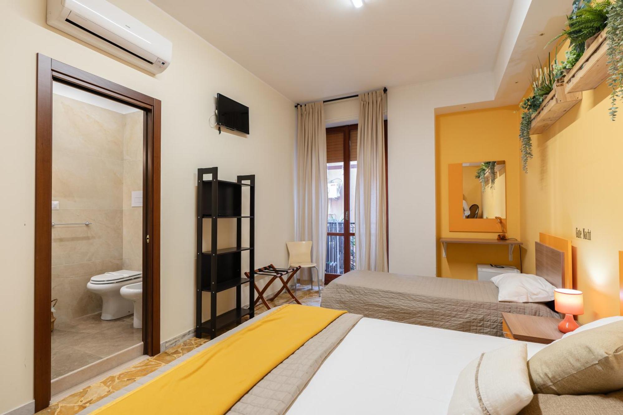 Santa Croce Rooms Barletta Buitenkant foto