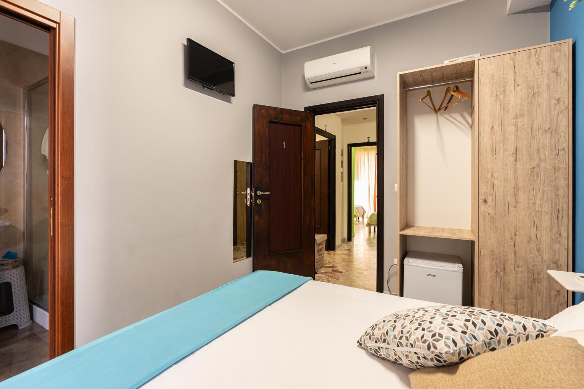 Santa Croce Rooms Barletta Buitenkant foto